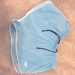 Brooks Shorts Size Medium back pocket zipper Inside pocket front Drawstring